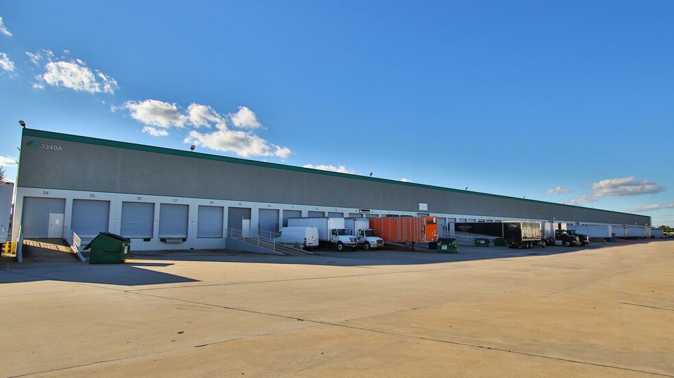 2928 Greens Rd, Houston, TX for lease - Building Photo - Image 3 of 9