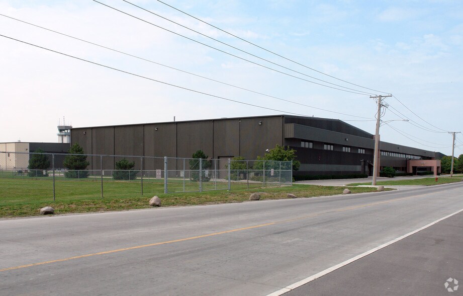 743-755 Sumac Rd, Wheeling, IL for sale - Primary Photo - Image 1 of 1