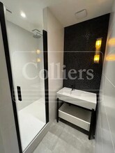 Office in Lyon for lease Interior Photo- Image 2 of 2