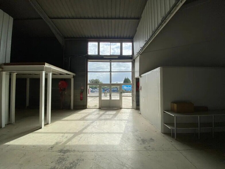 Industrial in La Farlède for sale - Interior Photo - Image 3 of 6