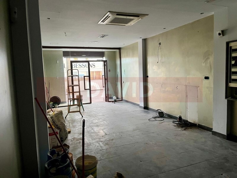 Retail in Vilanova i la Geltrú, Barcelona for lease Interior Photo- Image 1 of 5