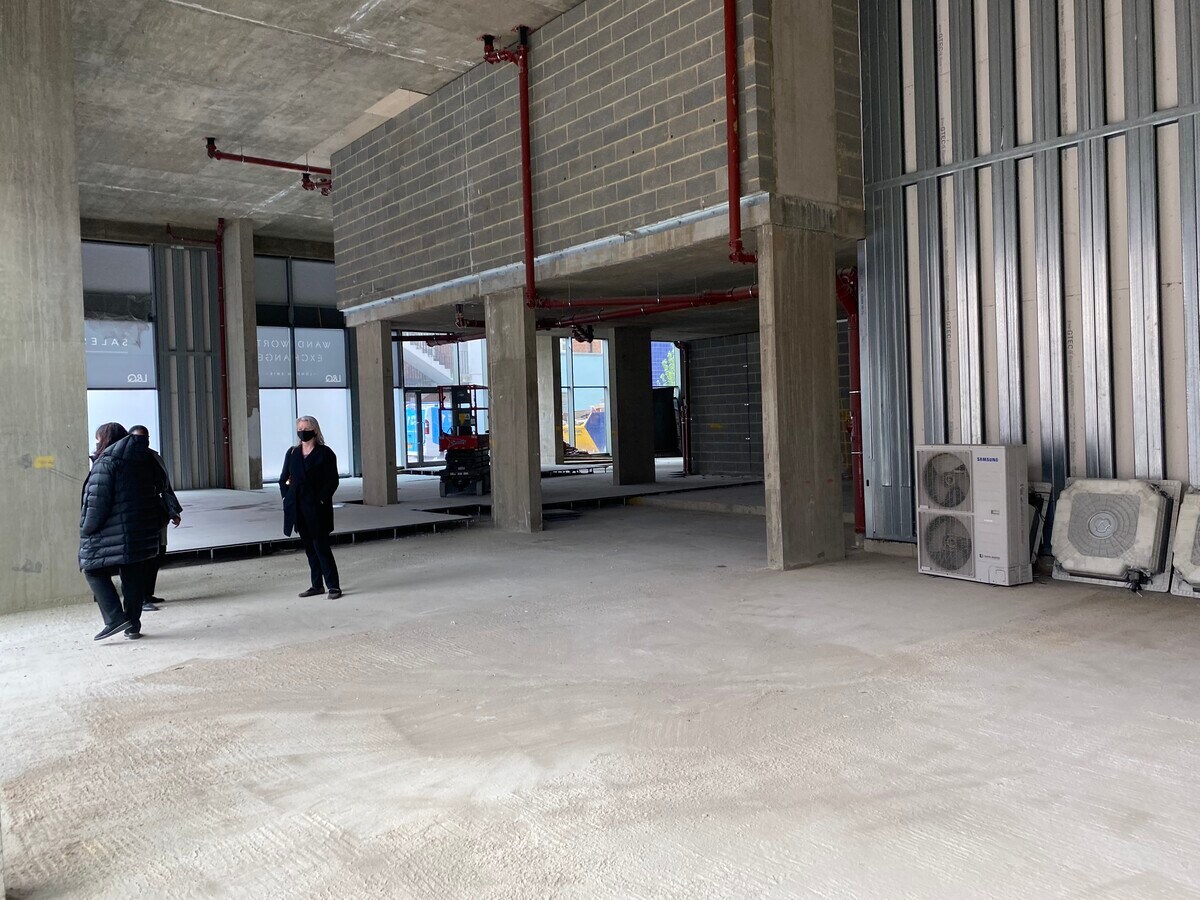 Wandsworth High St, London, LND SW18 4PS Wandsworth Exchange