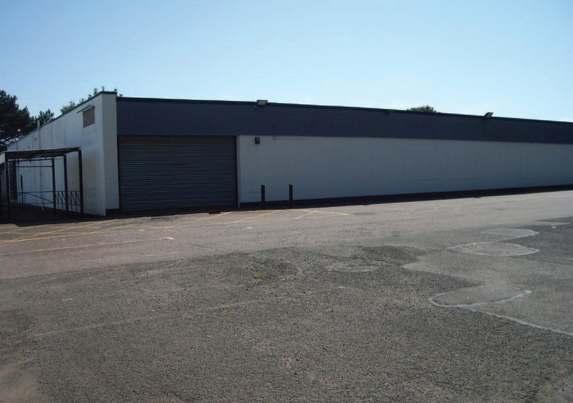 22 East Muirlands Rd, Arbroath for lease - Primary Photo - Image 1 of 4