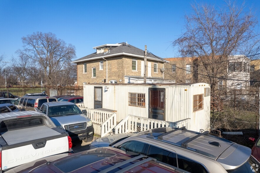 5601 S Western Ave, Chicago, IL for sale - Building Photo - Image 2 of 3
