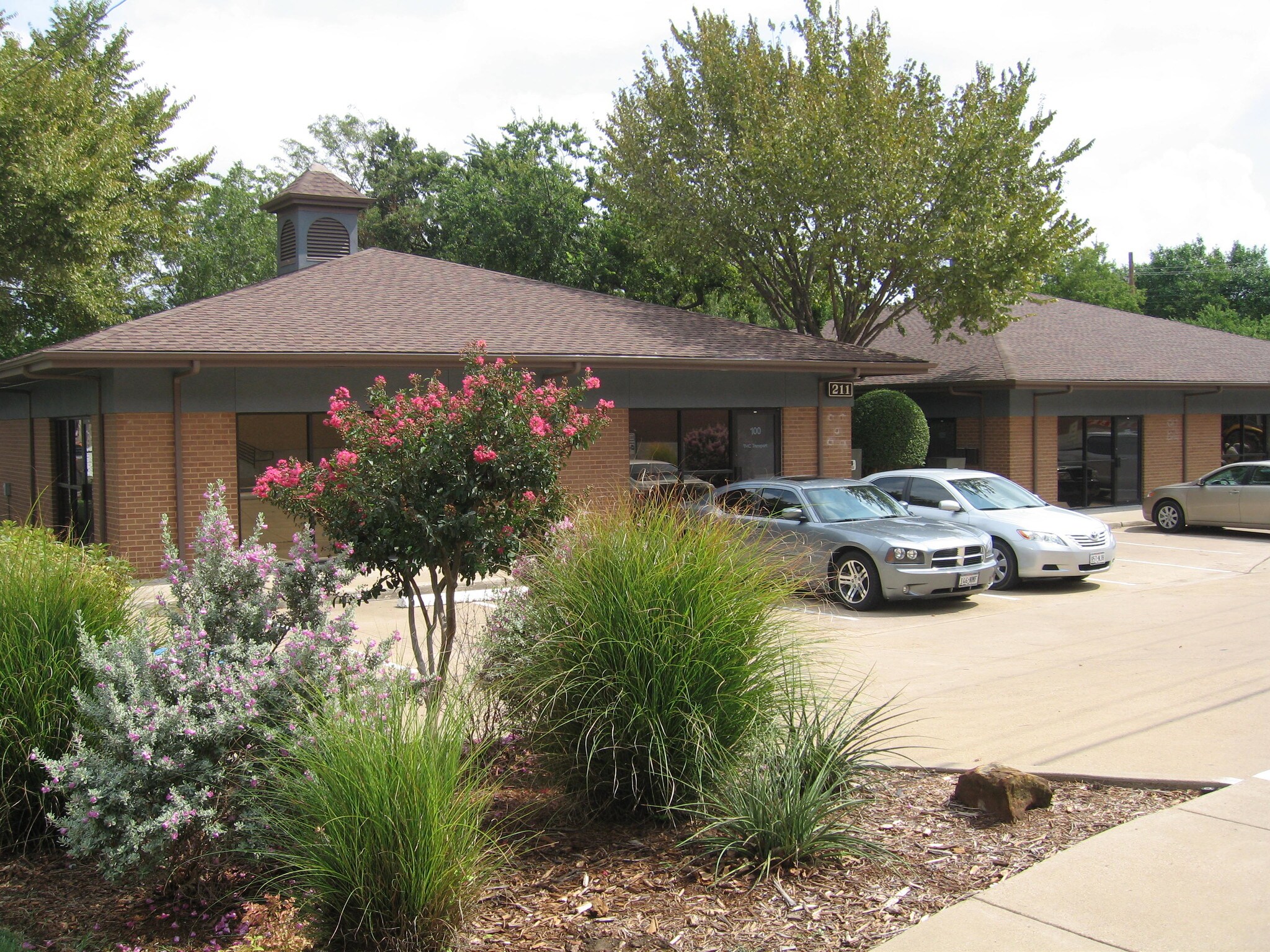 211 E Freeman St, Duncanville, TX for sale Primary Photo- Image 1 of 1