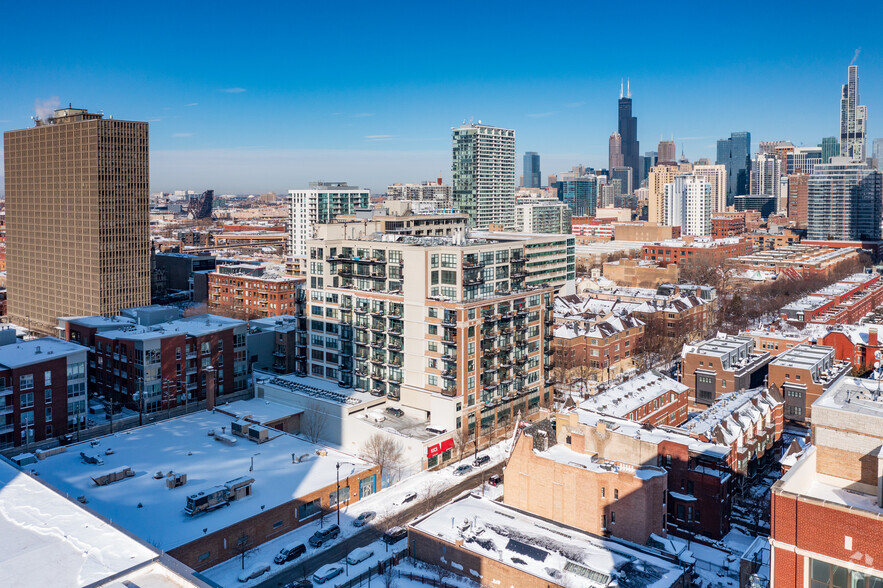 221 E Cullerton St, Chicago, IL for sale - Aerial - Image 2 of 4