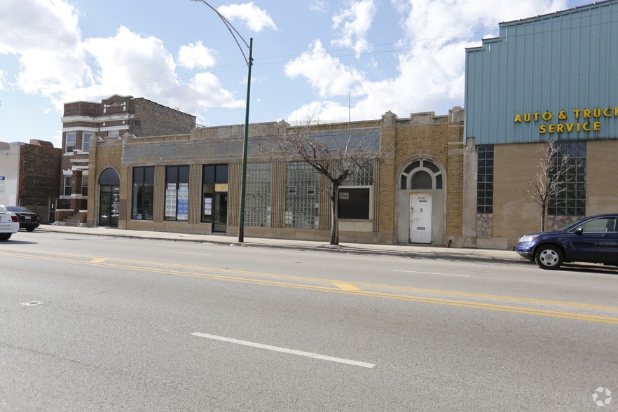 3520 S Archer Ave, Chicago, IL for lease - Building Photo - Image 2 of 3