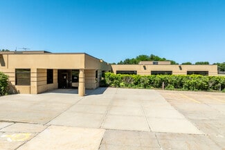 More details for 13300 Hickman Rd, Clive, IA - Office for Sale