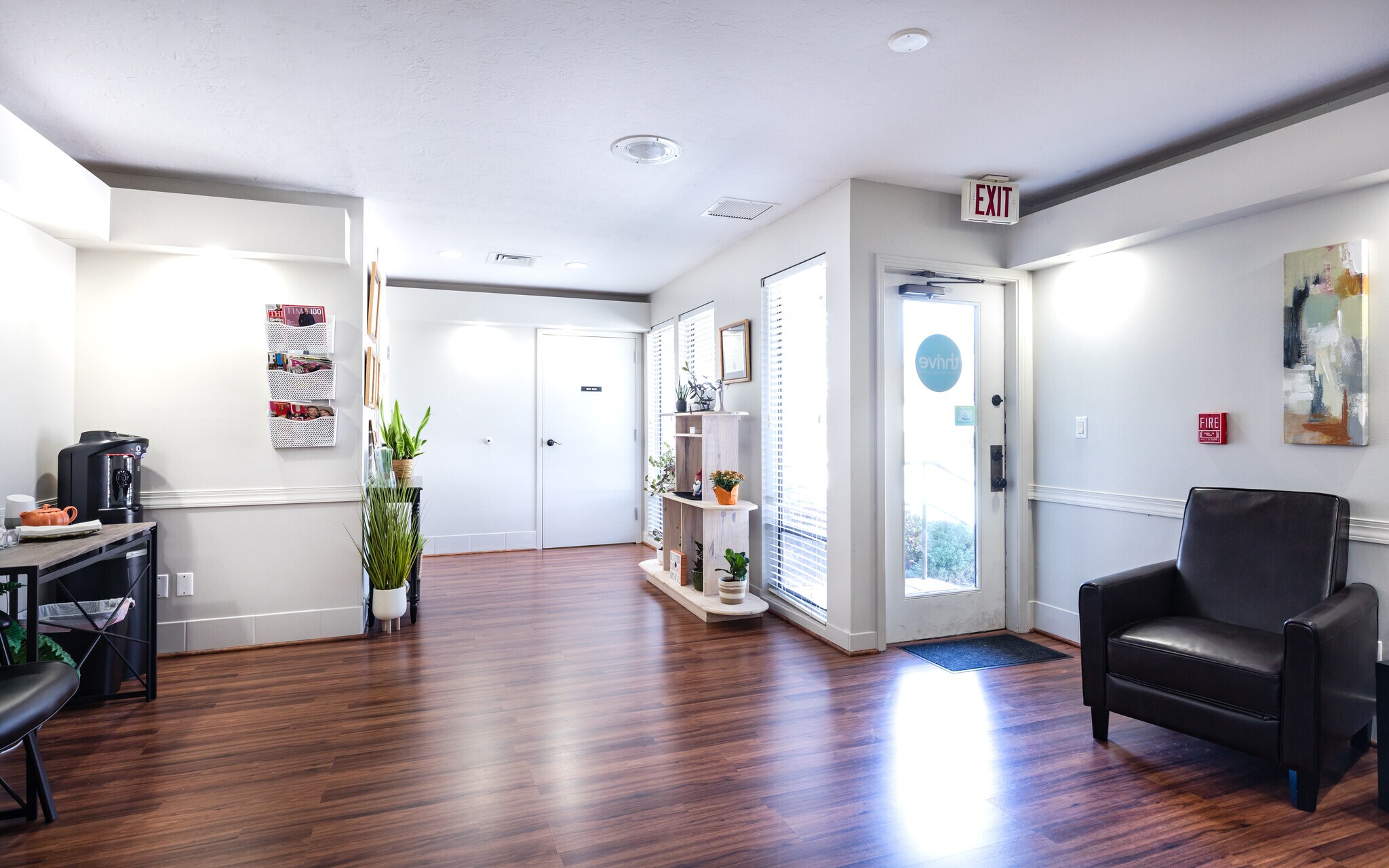 12734 Kenwood Ln, Fort Myers, FL for lease Interior Photo- Image 1 of 27