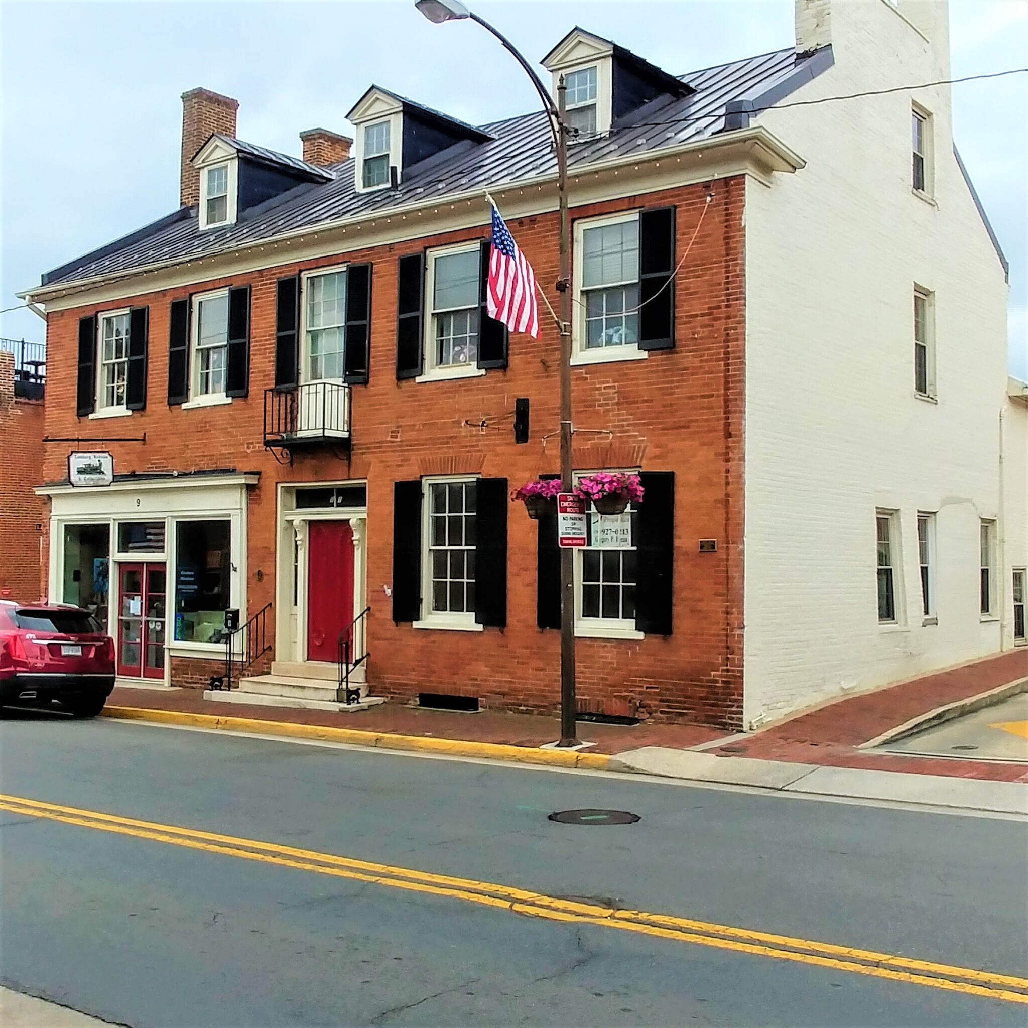 9 W Market St, Leesburg, VA for sale Building Photo- Image 1 of 1