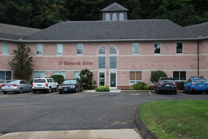 15 Research Dr, Woodbridge, CT for lease - Building Photo - Image 1 of 31