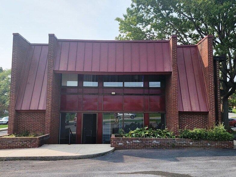 12907 Oak Hill Ave, Hagerstown, MD 21742