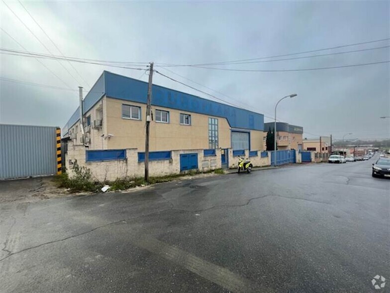 Industrial in Paracuellos De Jarama, Madrid for sale - Building Photo - Image 2 of 2