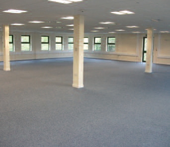 Heol Y Twyn, Pontyclun for lease - Interior Photo - Image 2 of 3