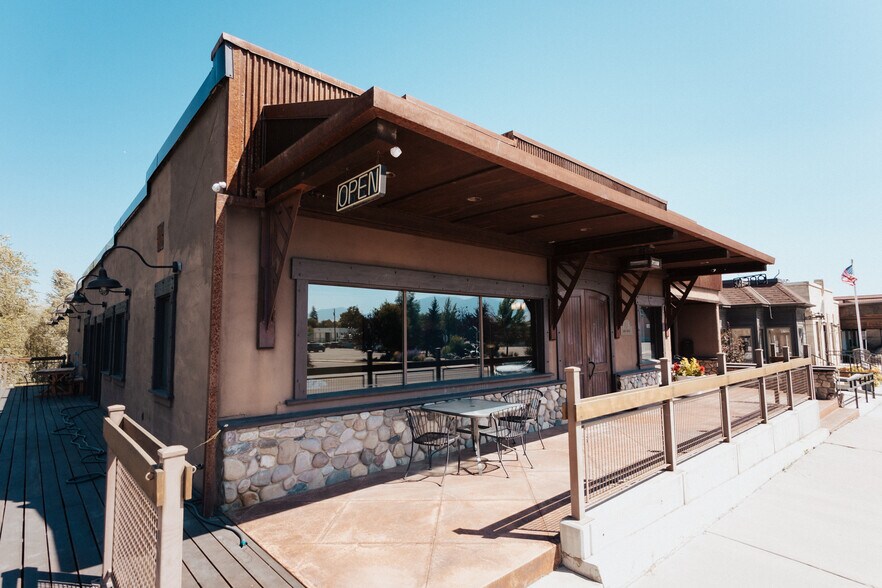 102 Main St, Salmon, ID for sale - Building Photo - Image 1 of 1
