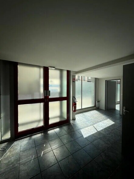 6 Rue Bellecombe, Lyon for lease - Interior Photo - Image 3 of 6