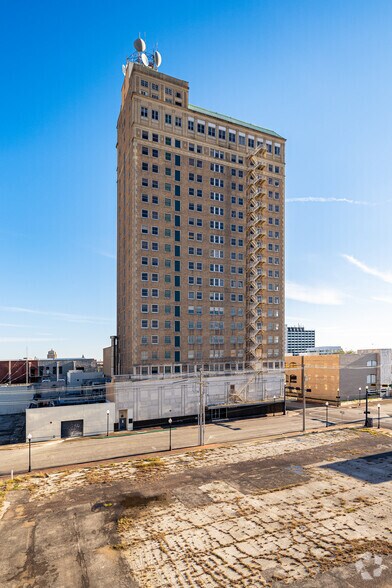 285 Liberty St, Beaumont, TX for sale - Building Photo - Image 1 of 1