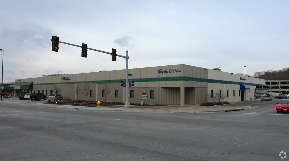 300 W Broadway, Council Bluffs, IA 51503 | LoopNet