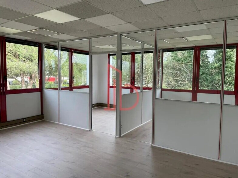 Office in Gradignan for sale - Interior Photo - Image 3 of 5