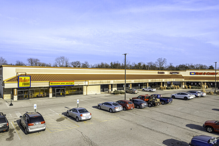 1948-1982 Vandalia St, Collinsville, IL for lease - Building Photo - Image 2 of 18