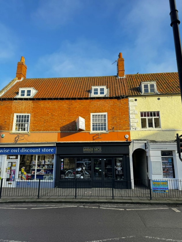 25 Southgate, Sleaford for sale Building Photo- Image 1 of 3