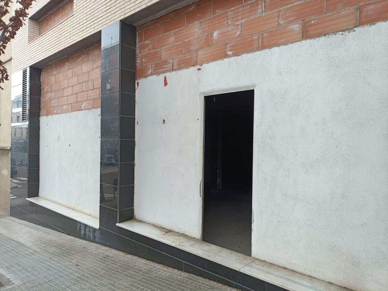 Retail in Granollers, Barcelona for lease Building Photo- Image 1 of 8