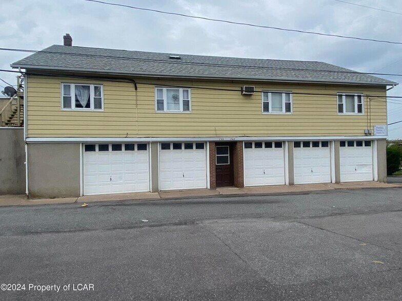 426 W 13th St, Hazleton, PA for sale - Building Photo - Image 1 of 1