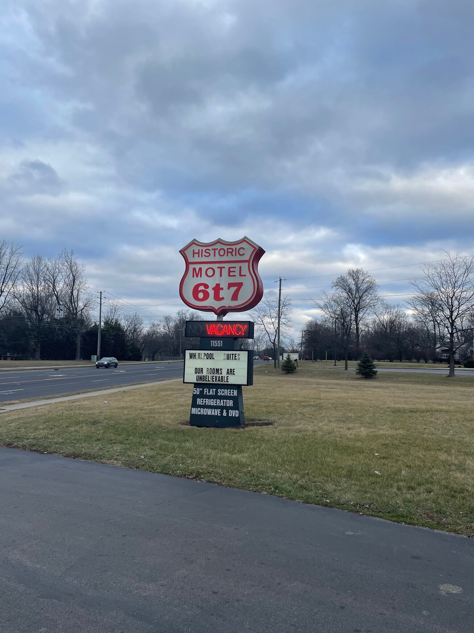 11551 Pendleton Pike, Indianapolis, IN for sale Primary Photo- Image 1 of 1