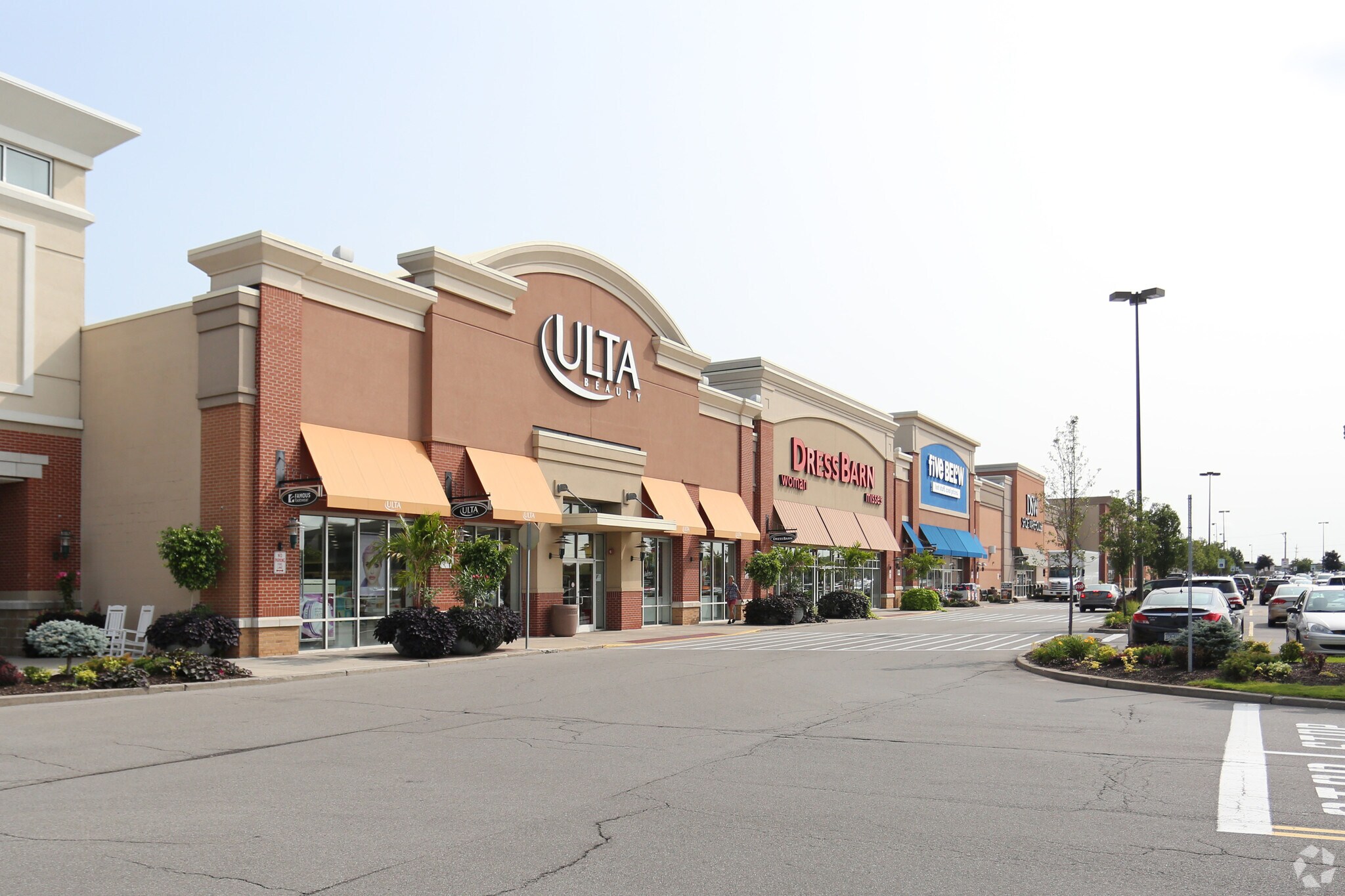 660-720 Jefferson Rd, Rochester, NY for sale Primary Photo- Image 1 of 1