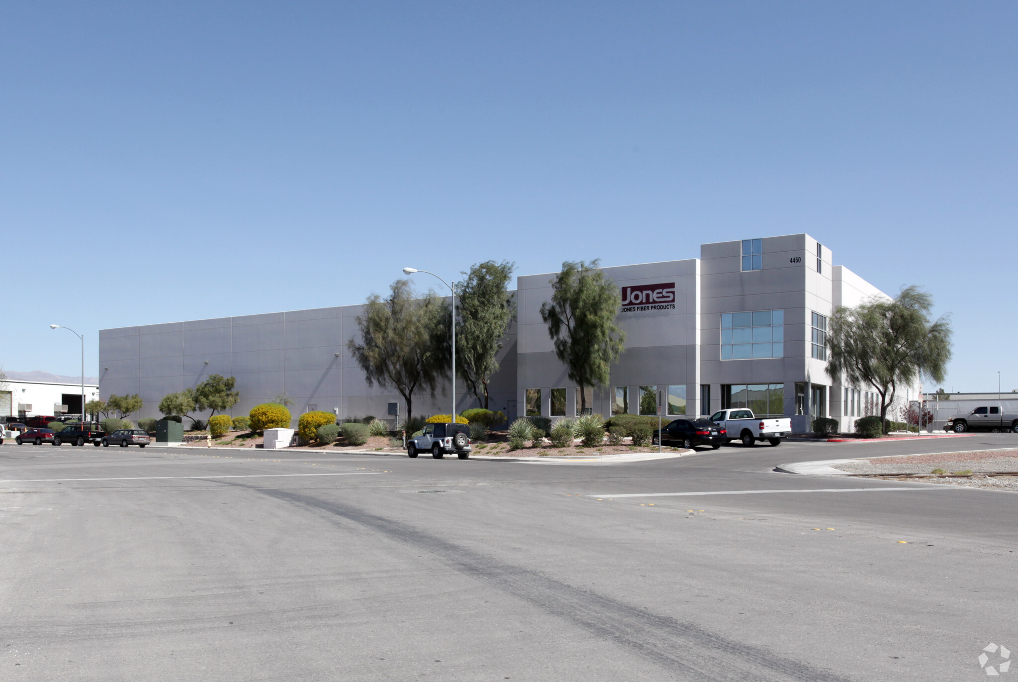 4450 N Walnut Rd, North Las Vegas, NV for lease Primary Photo- Image 1 of 4