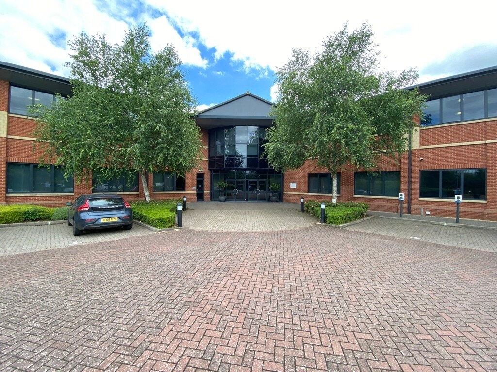 Cygnet Way, Hungerford for lease Building Photo- Image 1 of 4