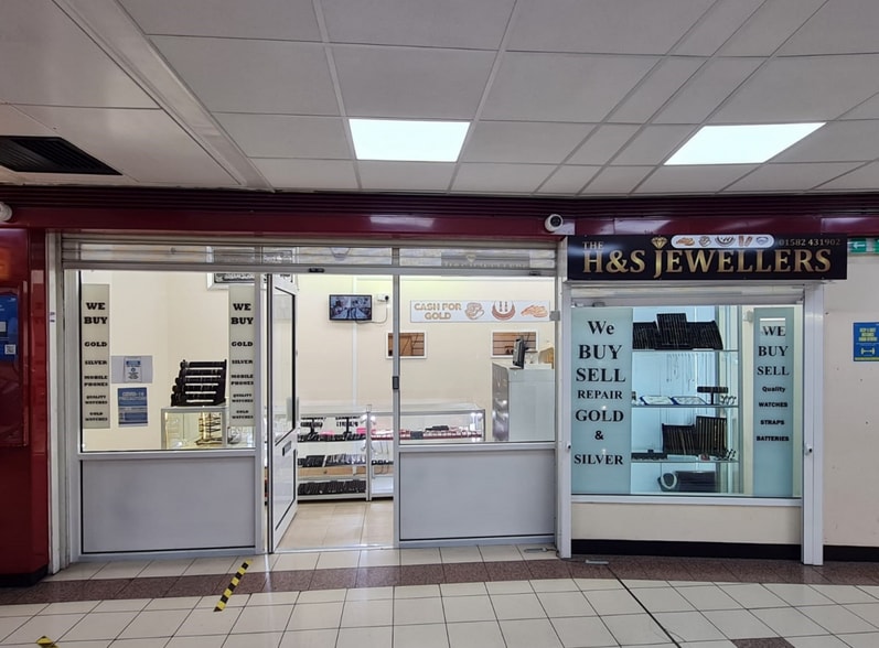 46 George St, Luton for sale - Primary Photo - Image 1 of 1