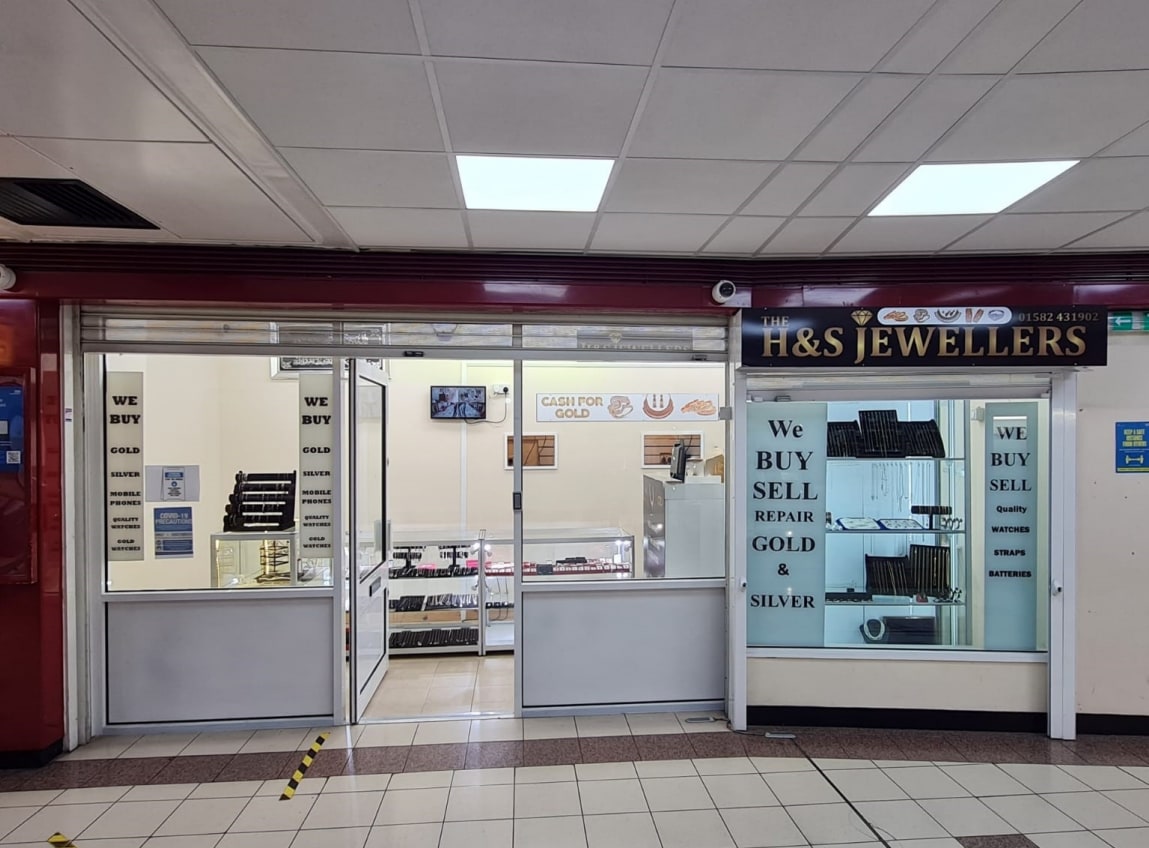 46 George St, Luton for sale Primary Photo- Image 1 of 1