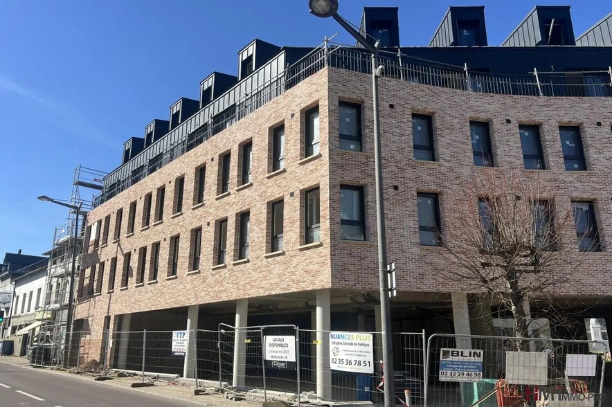 Retail in Maromme for lease - Construction Photo - Image 3 of 5