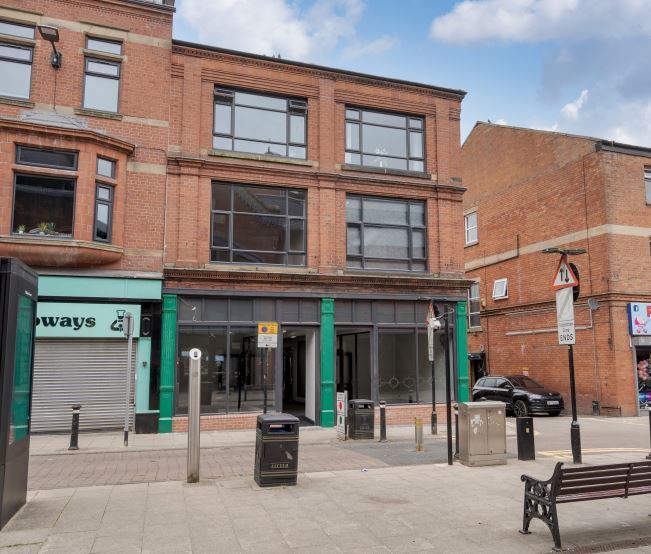 60-62 Market St, Wigan for lease - Building Photo - Image 1 of 4