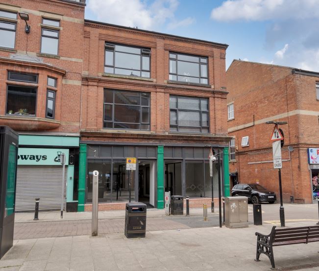 60-62 Market St, Wigan for lease - Primary Photo - Image 1 of 4