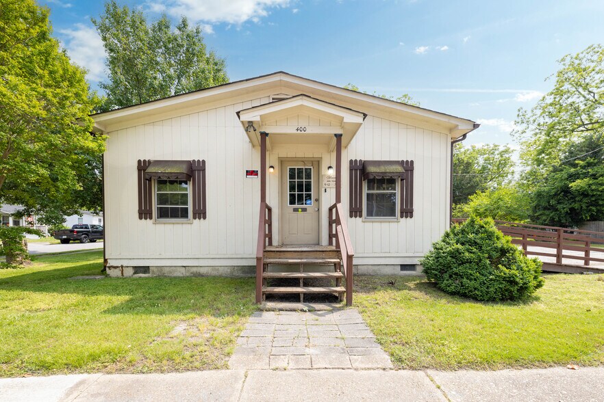 400 W City Point Rd, Hopewell, VA for sale - Building Photo - Image 1 of 1