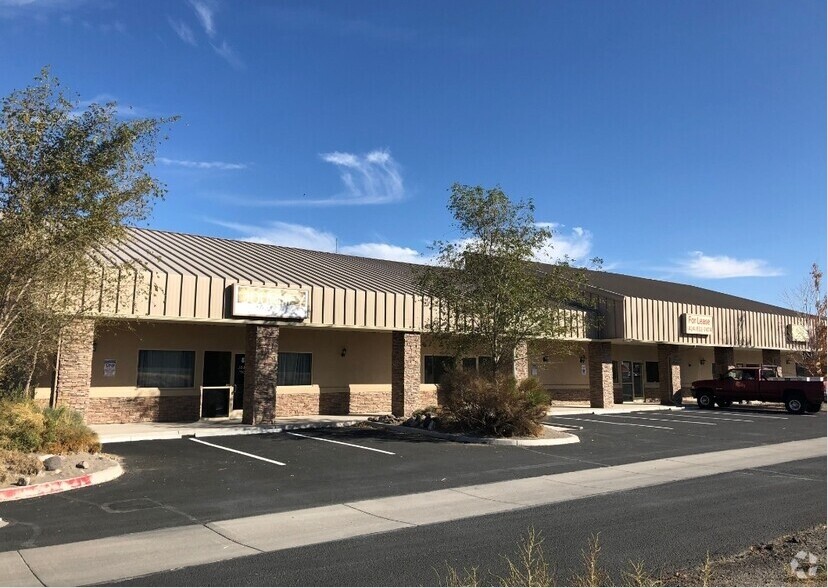 880-890 Cottonwood Ln, Fernley, NV for sale - Primary Photo - Image 1 of 1