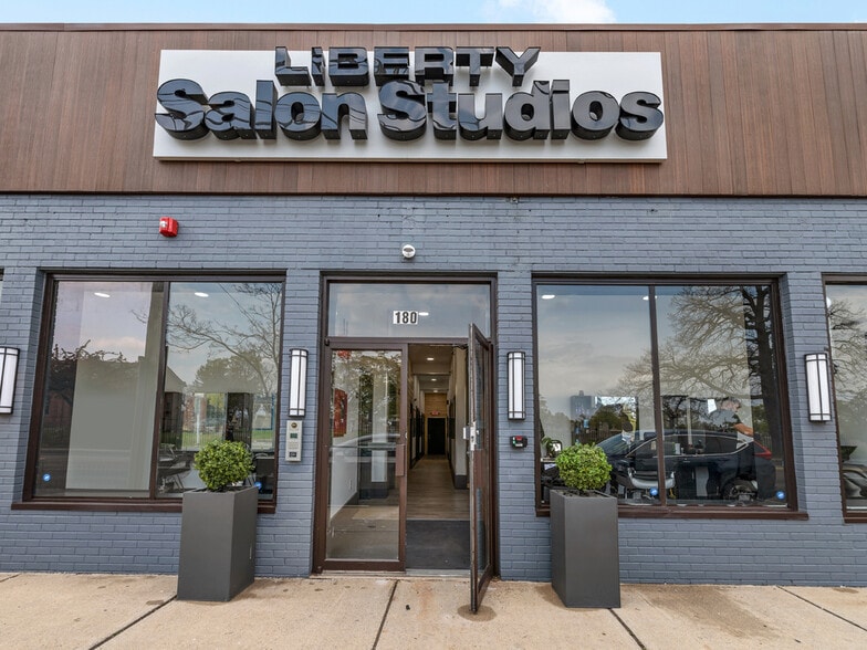 180 Broadway, Malden, MA for lease - Building Photo - Image 2 of 13