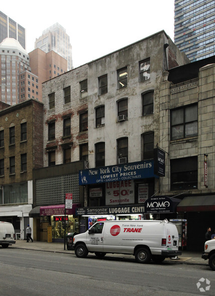 711 Seventh Ave, New York, NY for sale - Primary Photo - Image 1 of 1