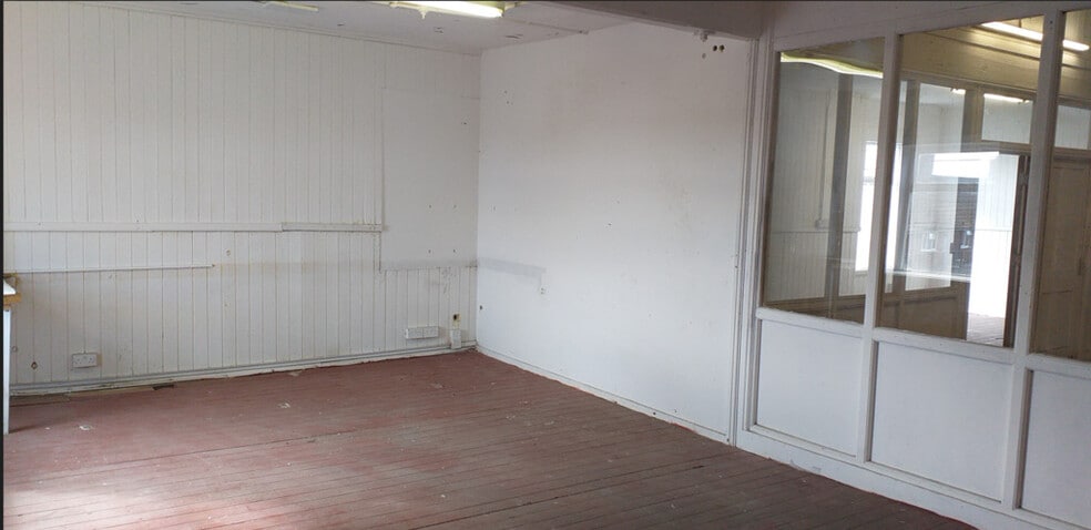 Union St, Sutton In Ashfield for sale - Building Photo - Image 2 of 8