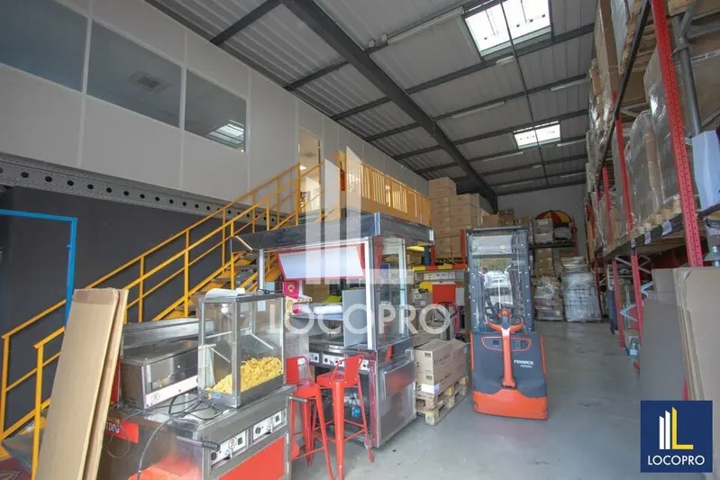 Flex in Rousset for lease Interior Photo- Image 1 of 5