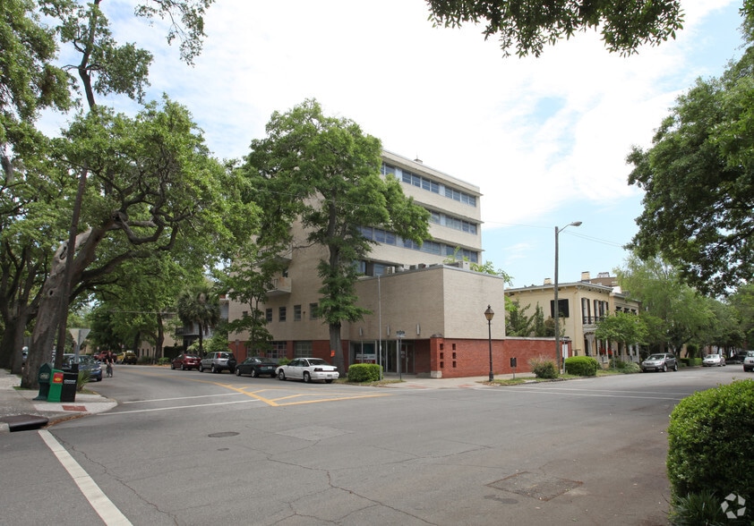 422 Habersham St, Savannah, GA for sale - Building Photo - Image 2 of 10