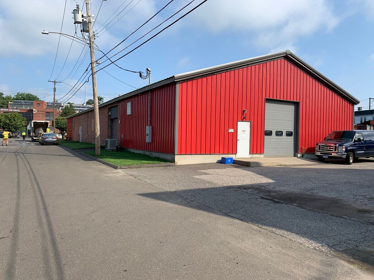 1701 Stratford Ave, Stratford, CT 06615