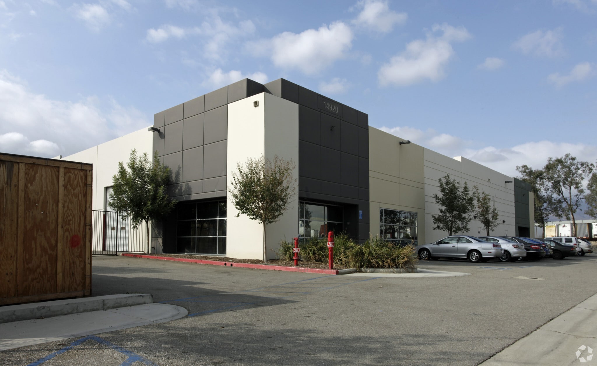14920 Hilton Dr, Fontana, CA for lease Primary Photo- Image 1 of 6