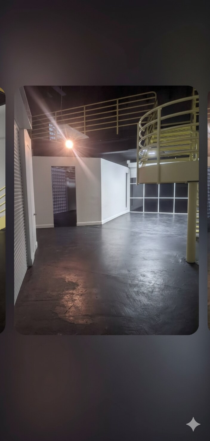 20165-20199 NE 16th Pl, Miami, FL for lease Interior Photo- Image 1 of 2