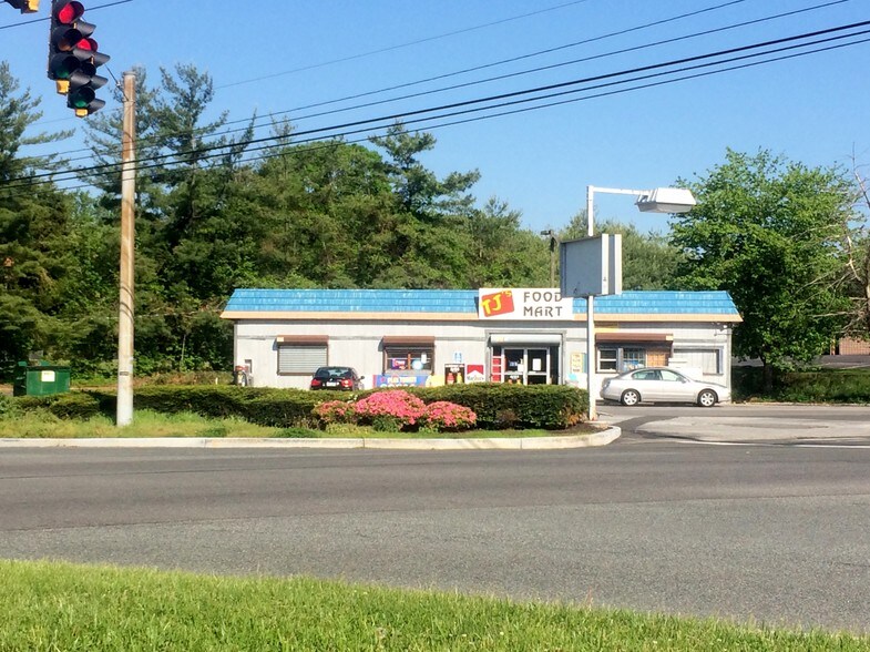 1700 Marsh Rd, Wilmington, DE 19810