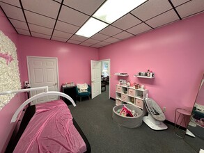 370 Neff Ave, Harrisonburg, VA for lease Interior Photo- Image 2 of 3