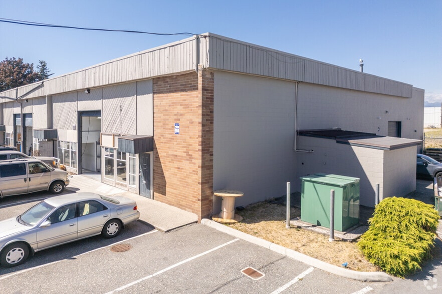 2520 Simpson Rd, Richmond, BC for lease - Building Photo - Image 2 of 3