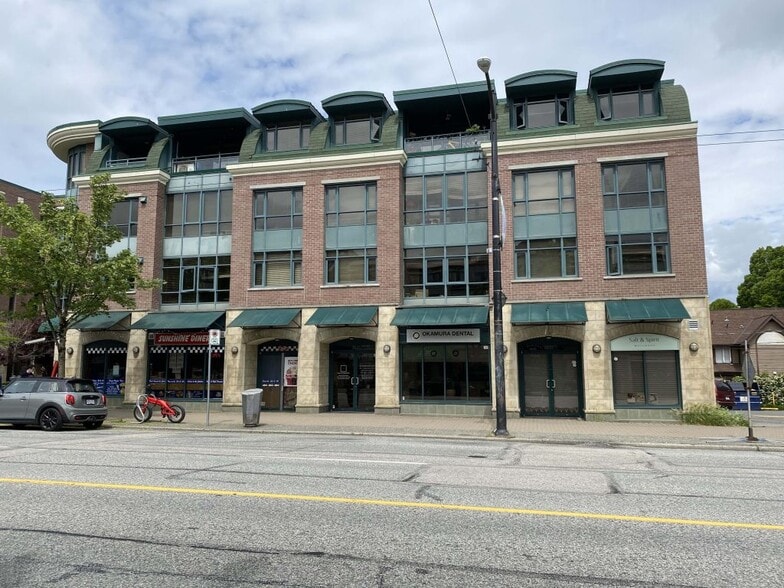 2631 Broadway, Vancouver, BC for sale - Primary Photo - Image 1 of 1